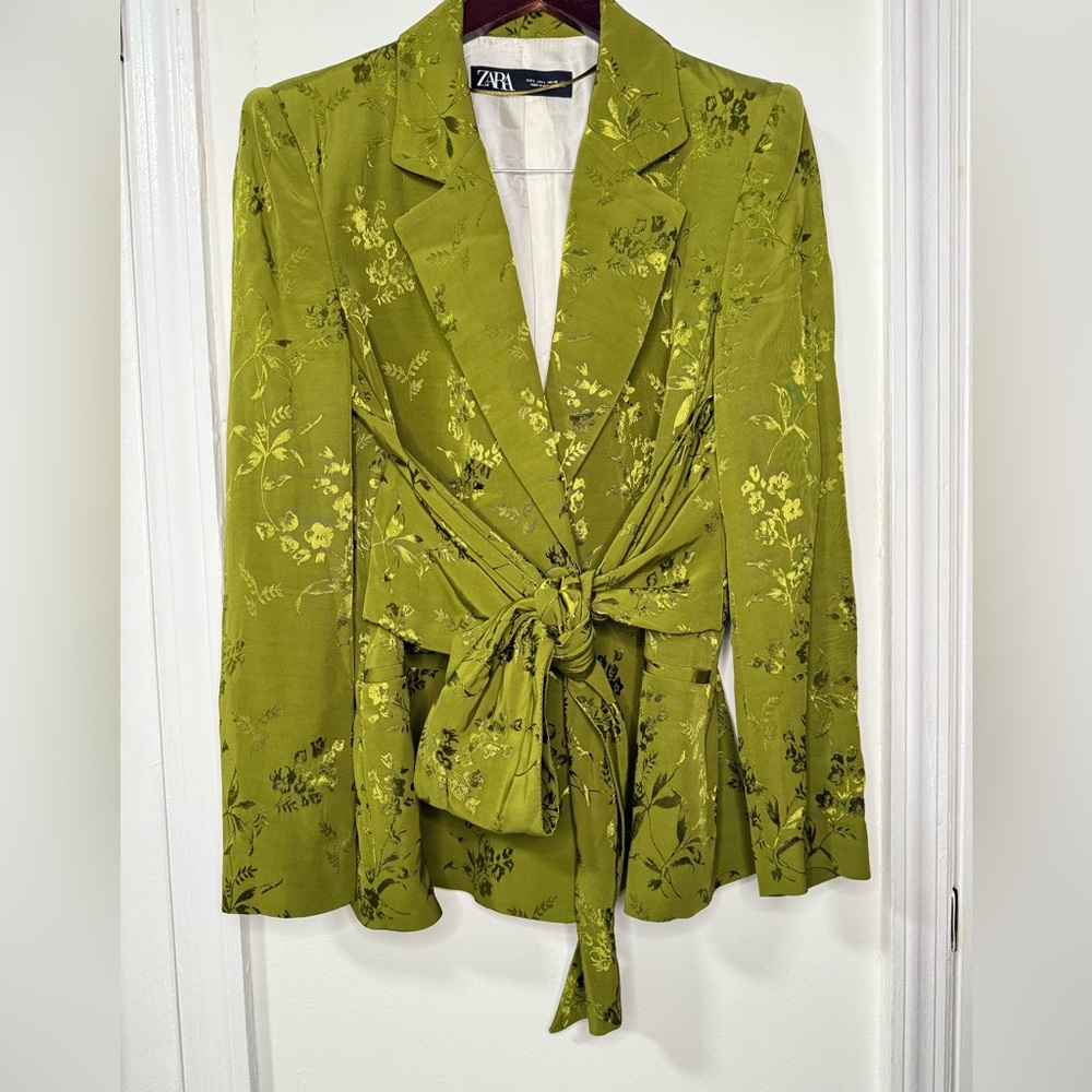 Zara vibrant green floral wrap blazer, size Large.